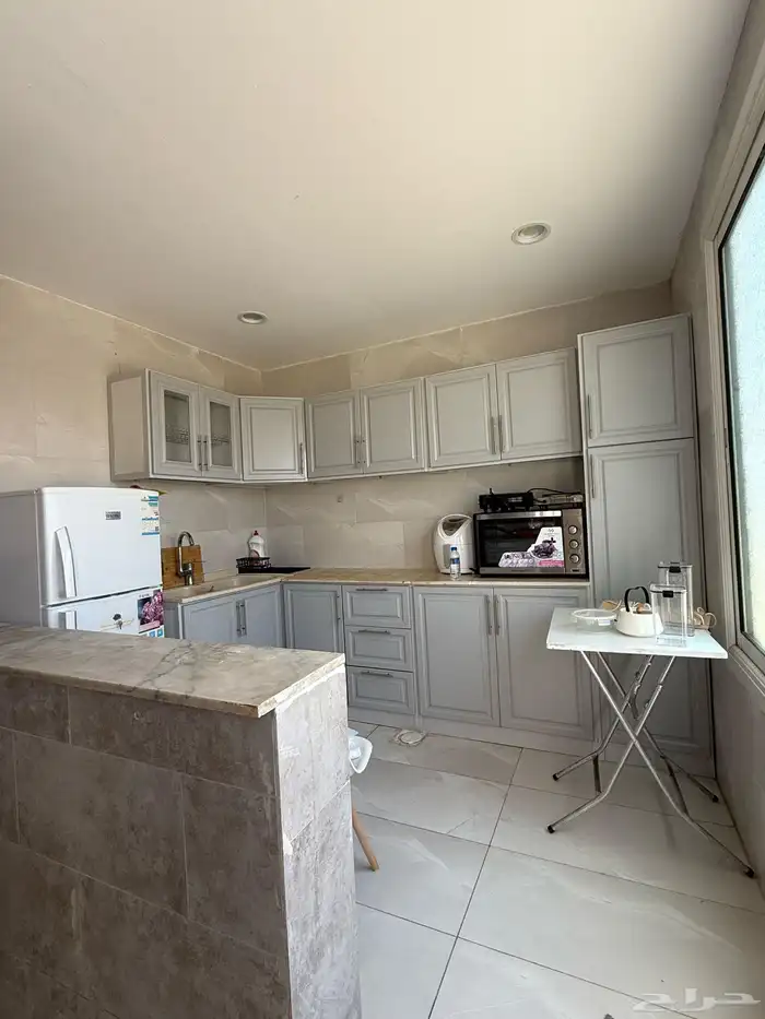 Kitchen for sale- Less than 1 year used 1
