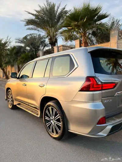 لكزس LX570s فل كامل 2018 DD مالك اول سعودي وكالة 9