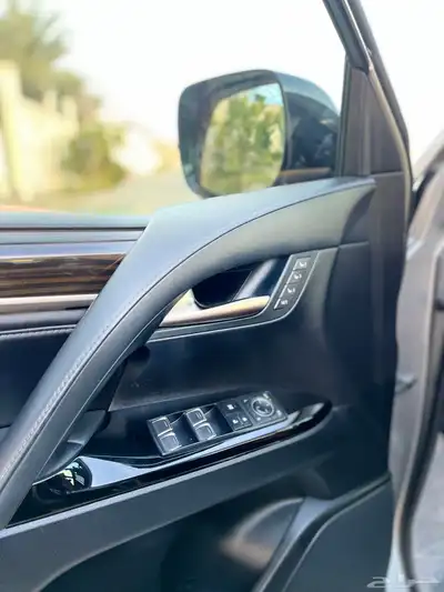 لكزس LX570s فل كامل 2018 DD مالك اول سعودي وكالة 16