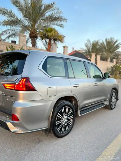 لكزس LX570s فل كامل 2018 DD مالك اول سعودي وكالة 3