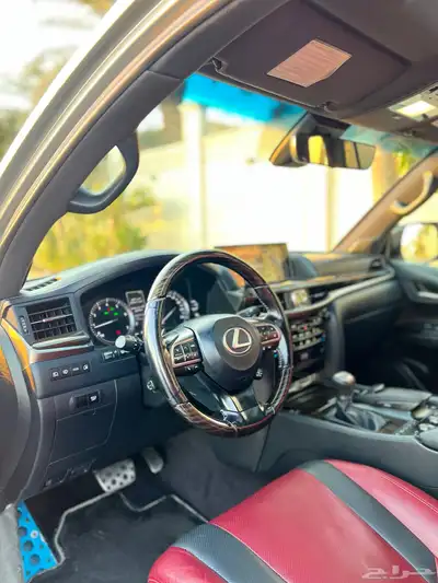 لكزس LX570s فل كامل 2018 DD مالك اول سعودي وكالة 17