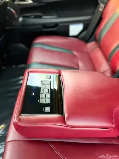 لكزس LX570s فل كامل 2018 DD مالك اول سعودي وكالة 31