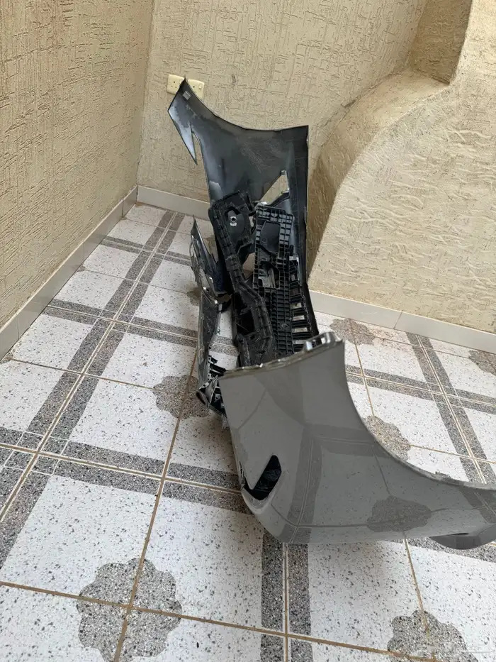 قطع لكزس 2024 es350 تشليح 2