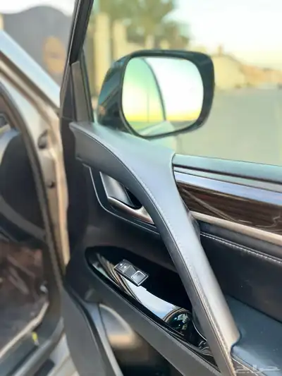 لكزس LX570s فل كامل 2018 DD مالك اول سعودي وكالة 33