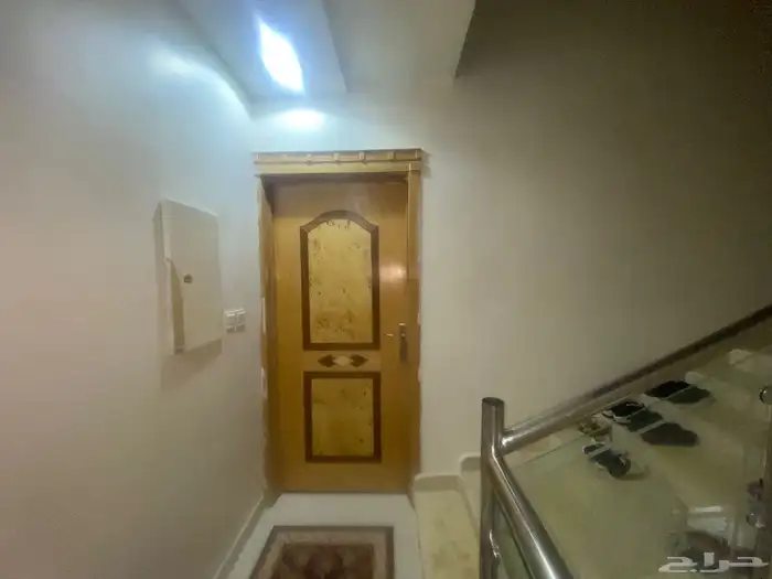 فله للبيع حي طويق درج صاله وشقتين 375 1