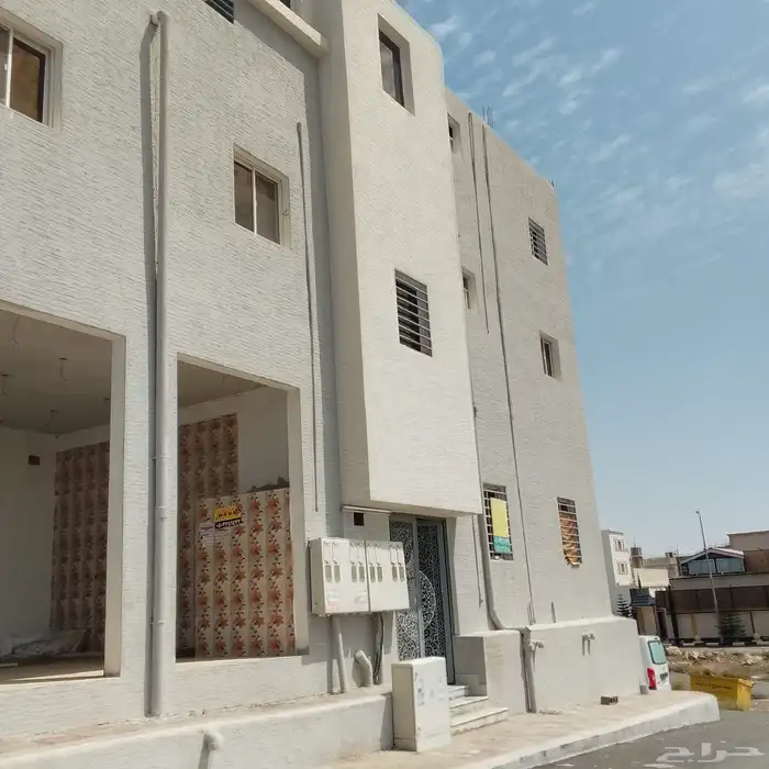 محلات وشقق للايجار 2
