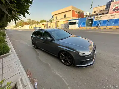 Audi RS4 أودي نادر و نظيف 0