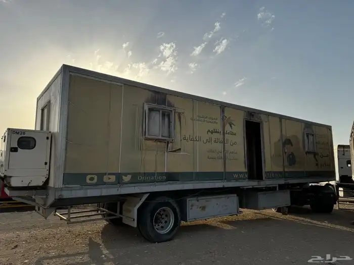 شاحنة ومكاتب متنقلة 4