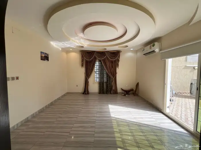 فيلا روف للبيع بحي المنار جوار الشارع العام 9