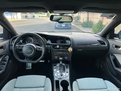 Audi RS4 أودي نادر و نظيف 17