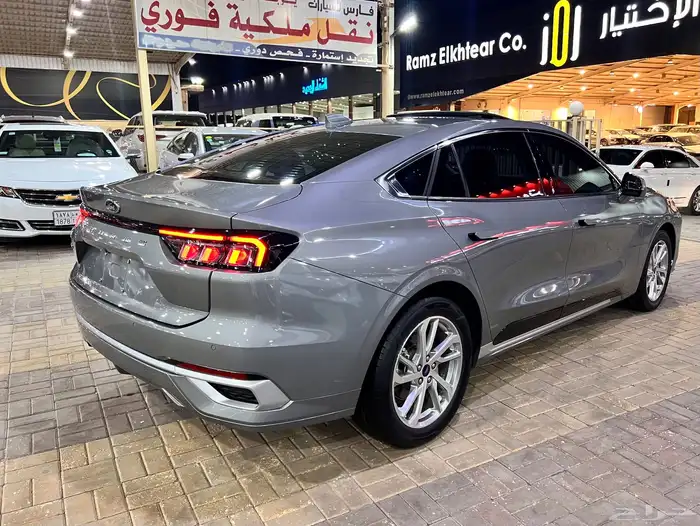 فورد توروس 2023 امبيانتي مطور نظيف (( تم البيع )) 3