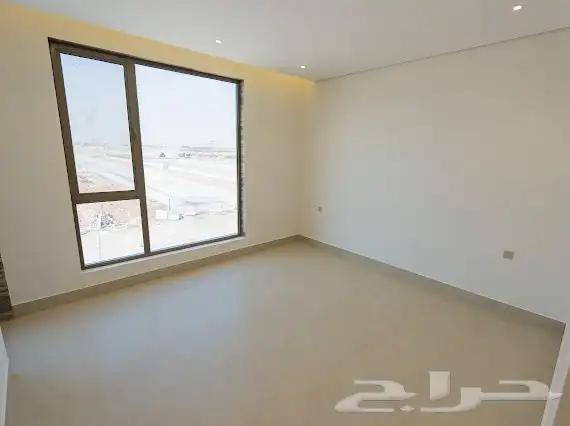 فيلا للبيع بحي الرمال 32