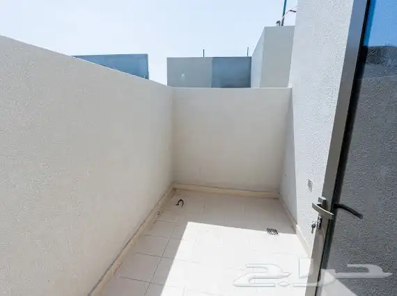 فيلا للبيع بحي الرمال 45