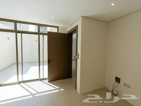 فيلا للبيع بحي الرمال 21