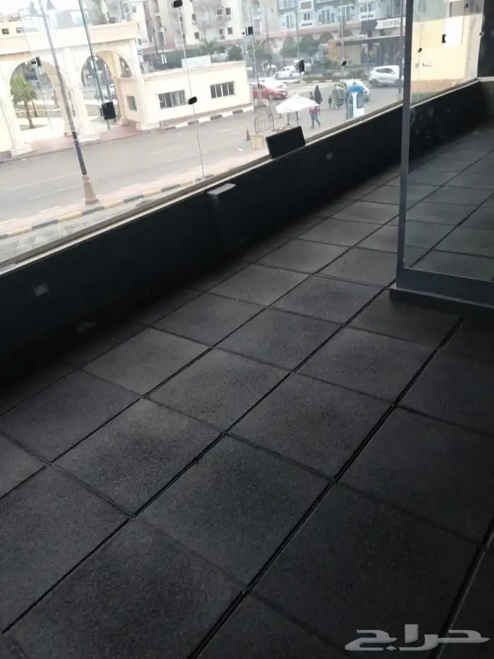 متخصصون في تنفيد وتوريد الأرضيات الرياضية 5