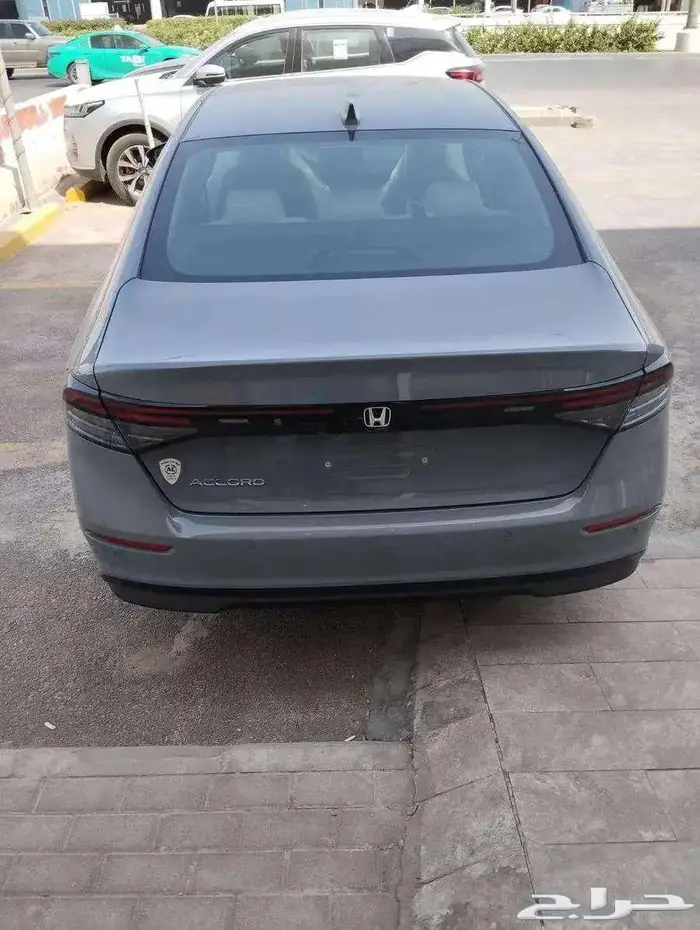 هوندا اكورد LX استندر 2025 سعودى 5