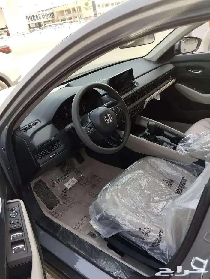 هوندا اكورد LX استندر 2025 سعودى 4