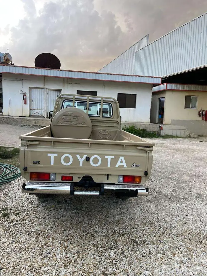 تويوتا شاص ونش رفرف ديزل اتوماتيك 2025 5