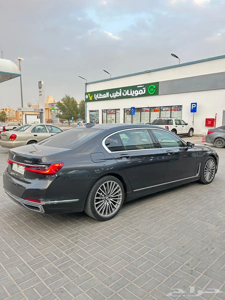 BMW 730 li 2022 4