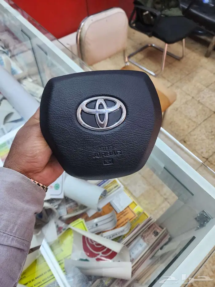 غطاء ارباج كامري 10