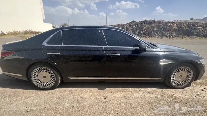 جينسس G90 2020 3