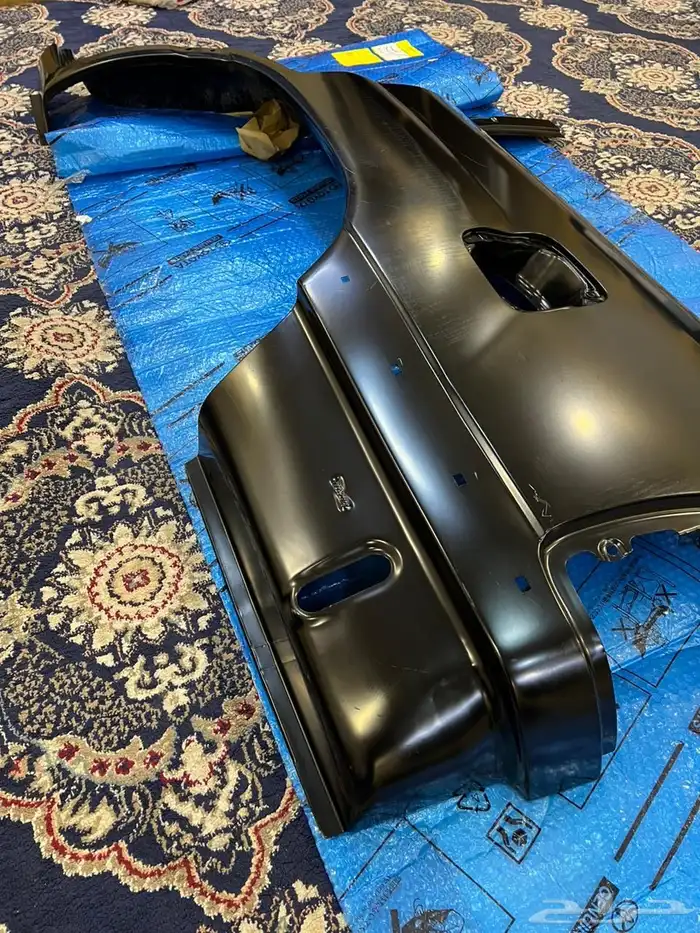 رفرف خلفي لاند كروزر 4