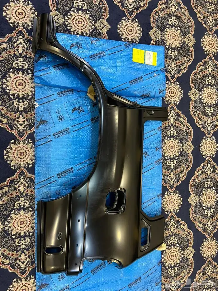 رفرف خلفي لاند كروزر 2