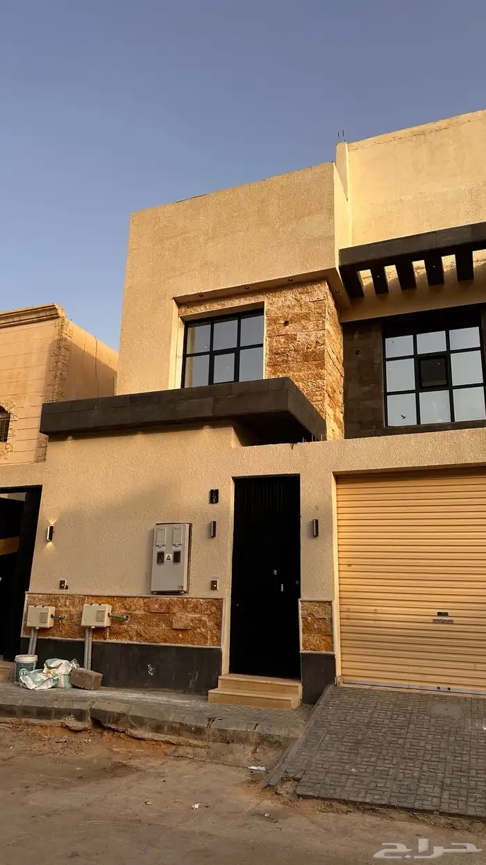 للبيع دور علوي مع شقه بالسطح بالدار البيضاء 21