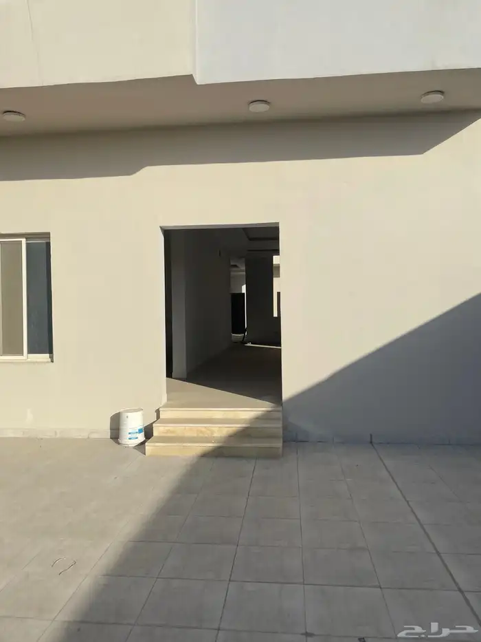 للإيجار فيلا بالخبر العزيزية 31