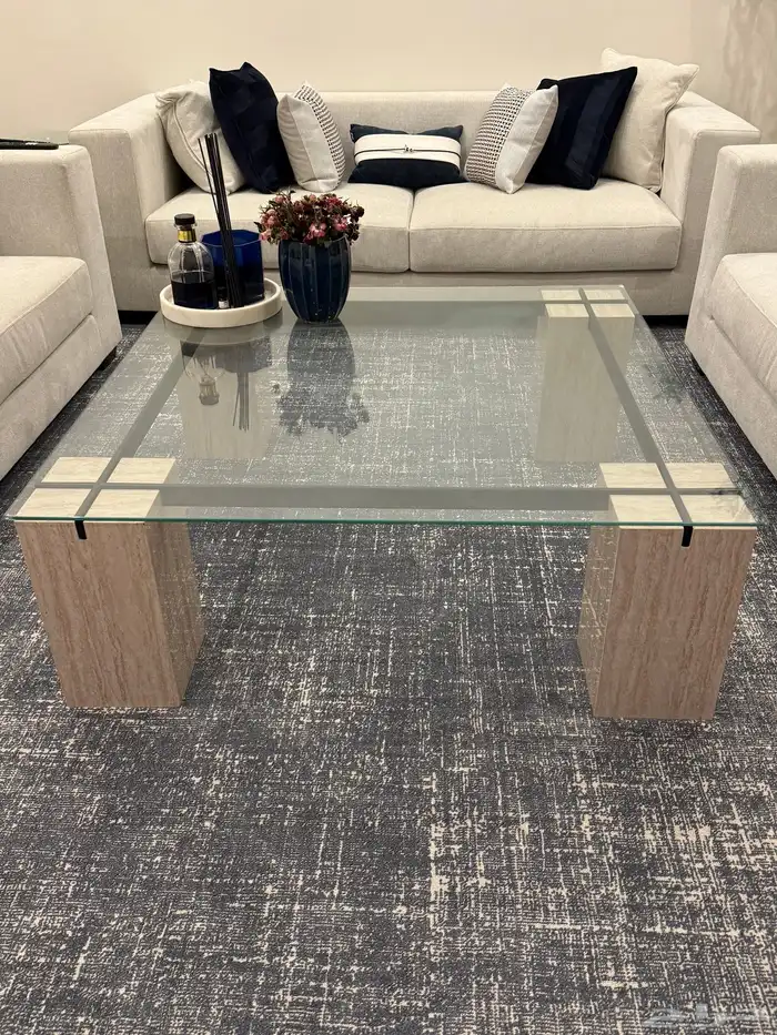 طاولة زجاجية انيقة للبيع ( تم البيع ) 1