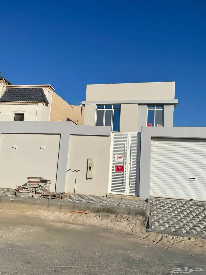 للإيجار فيلا بالخبر العزيزية 33