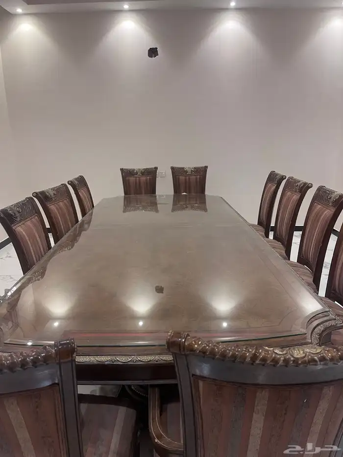 طاولت طعام او اجتماعات 3