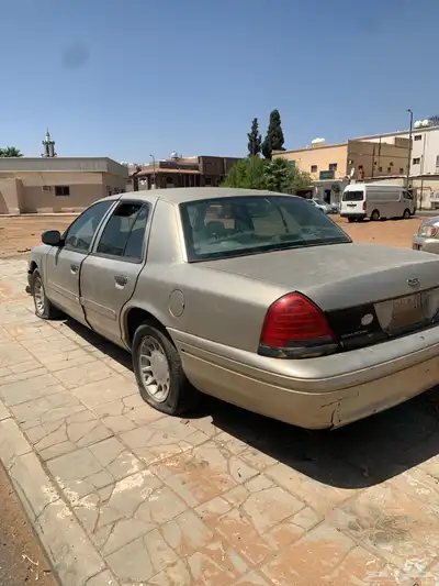 السلام عليكم ورحمة الله اعرض لكم فورد فكتوريا موديل 2000 0