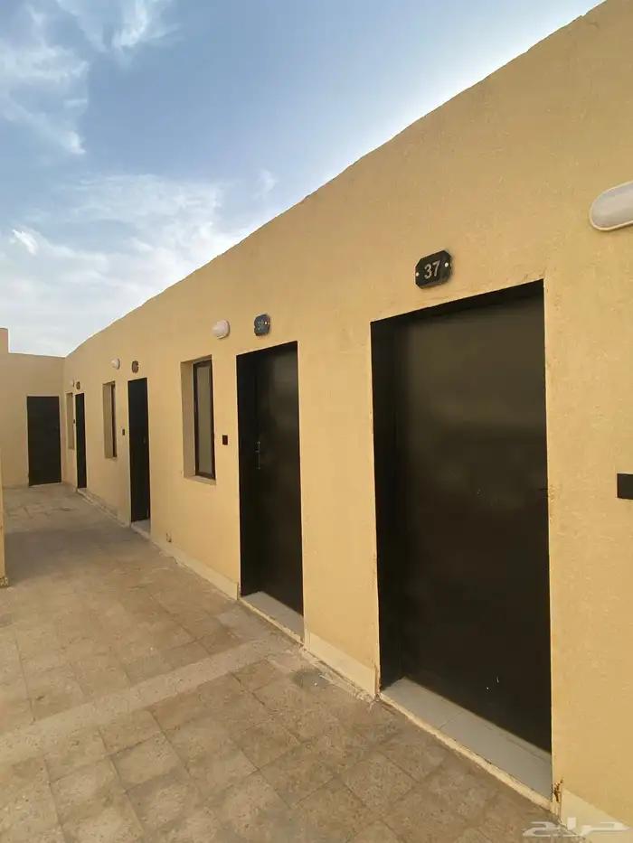غرفة للايجار حي البيان 0