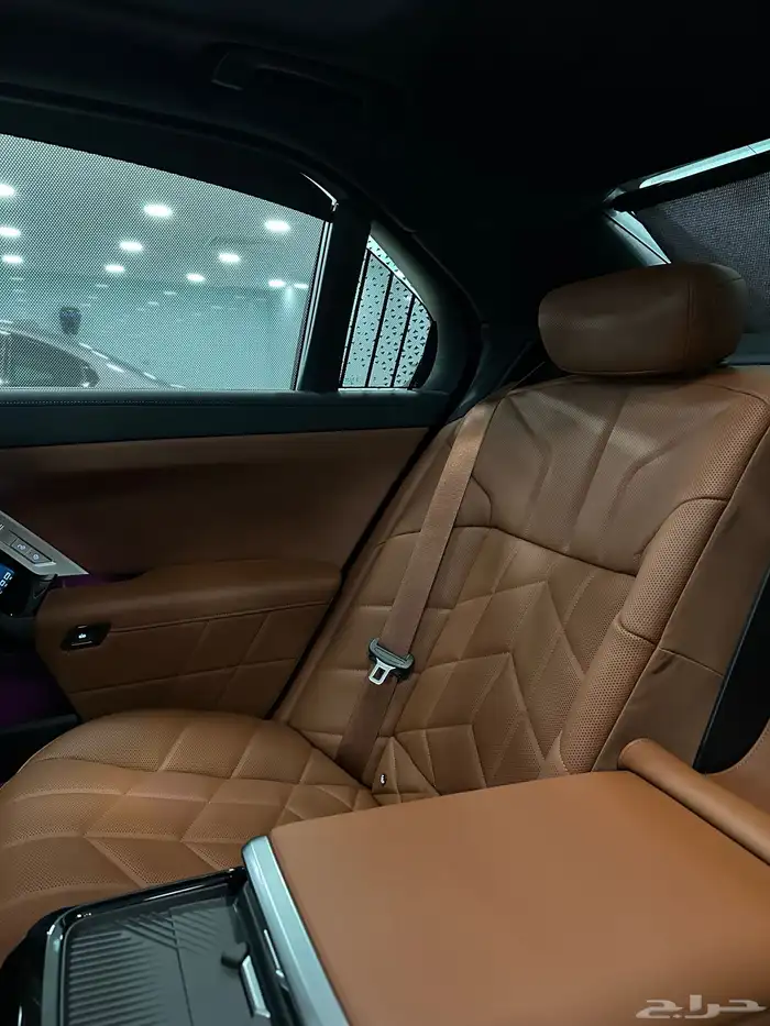 تم البيع BMW 735i 2025 8