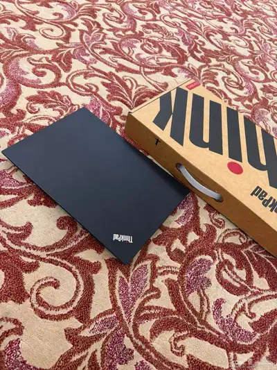 لابتوب T14 Lenovo ThinkPad i7 الجيل الحادي عشر 11 0