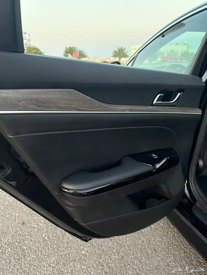 تم البيع الله يبارك للمشتري 11