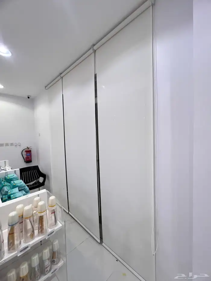 ستائر رول وجهات محل 15