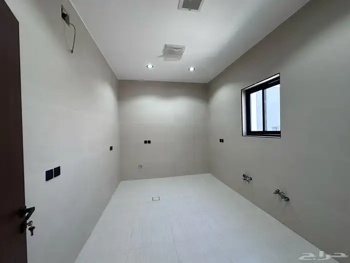 للبيع فيلا سكنيه 4