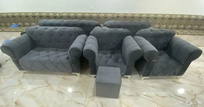 كنب وغسالة ملابس وطاوله شبه الجديد 3