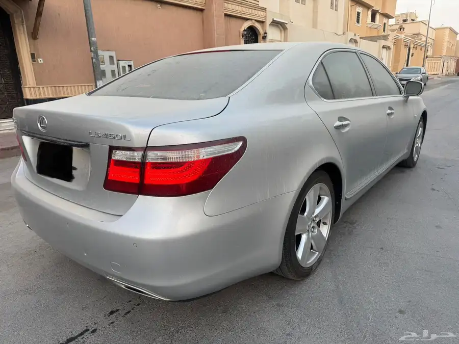 لكزس مخزن 2008 2