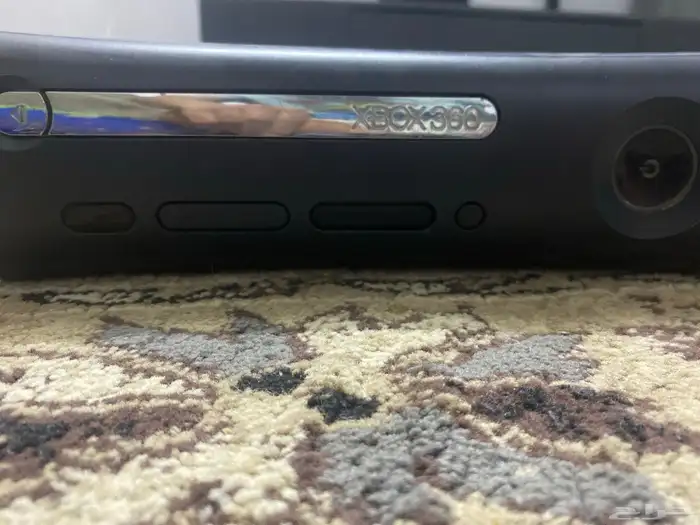 Xbox 360 يوجد معاي يد 0