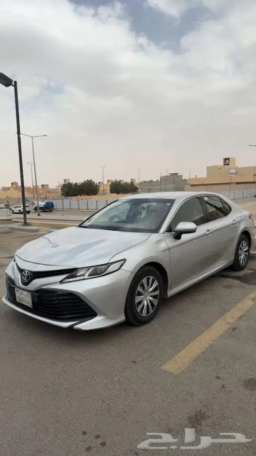 للبيع كامري 2018 3