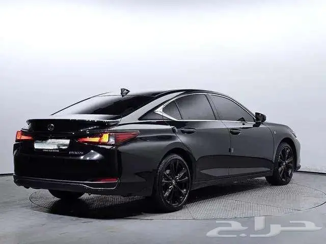 لكزس -es300 - 2024 1