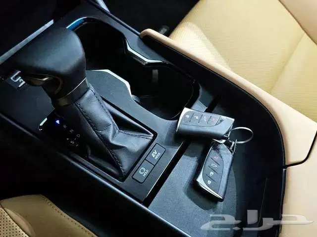 لكزس -es300 - 2024 15