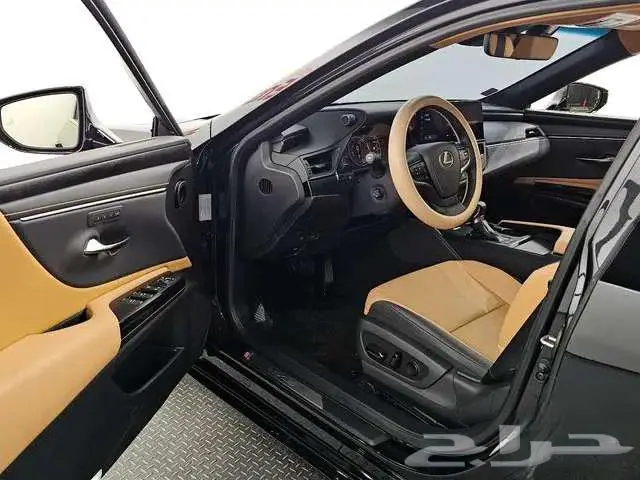 لكزس -es300 - 2024 4