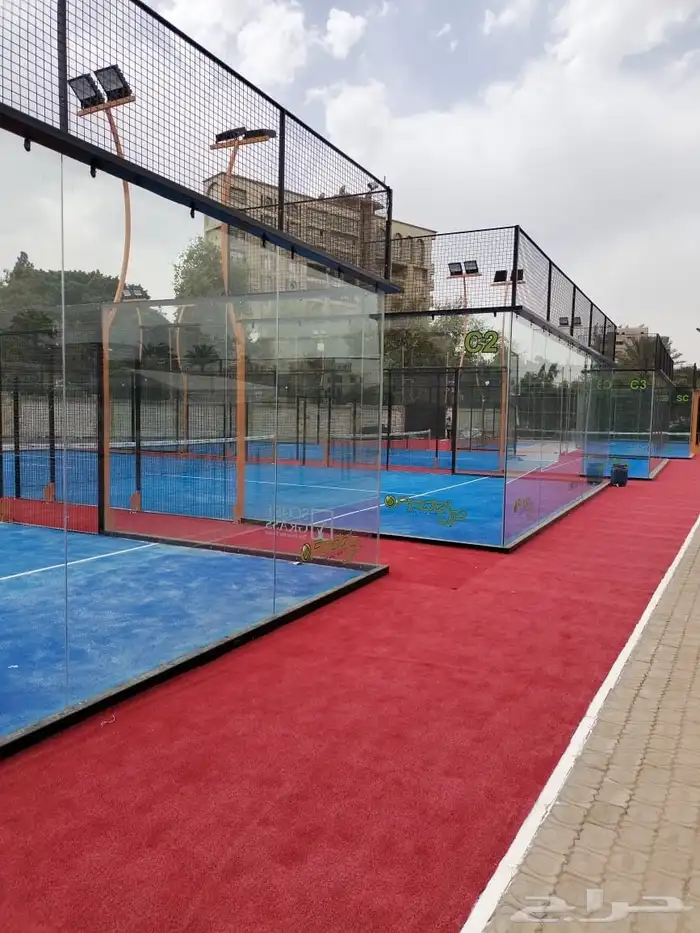 متخصصون في تنفيد وتوريد الأرضيات الرياضية 15