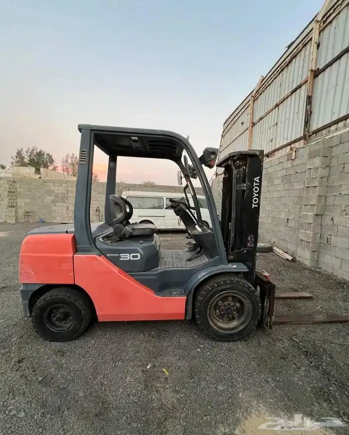 فوركلفت رافعة شوكية رافعات للايجار الشهري واليومي مشوار 3