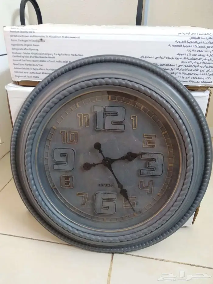 ANTIQUE VINTAGE CLOCK 0
