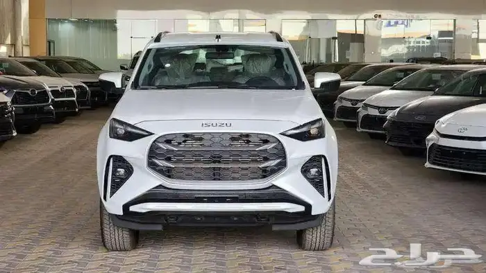 ايسوزو 2025 جيب MUX فل كامل ديزل دبل كاش وتقسيط 12